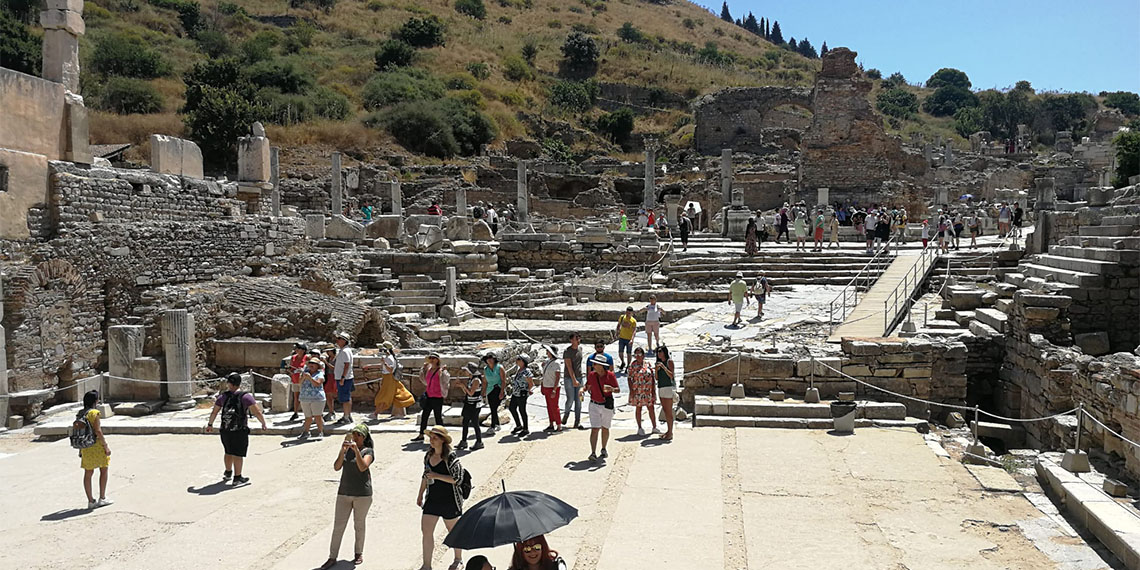 Türkiye İstatistik Kurumu (TÜİK), 2023 yılında müze ve ören yeri ziyaretçi sayısının bir önceki yıla göre yüzde 6,2 artarak 55 milyon 752 bin 208'e ulaştığını duyurdu.