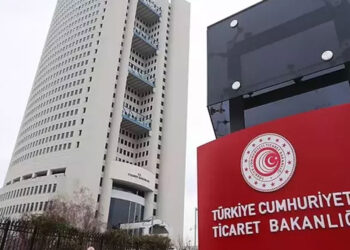 Ticaret Bakanlığı 108 ülkede firmaların yanında