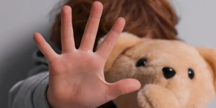 Türkiye'de 90 çocuktan 1'i mağdur