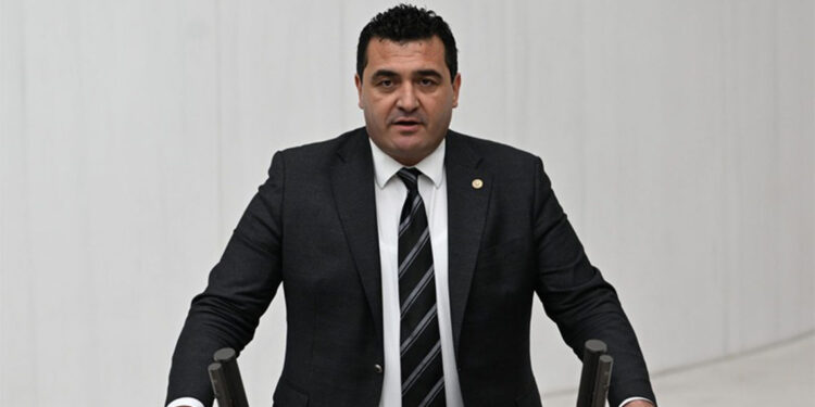 DHMİ'de eş dost akraba atamaları Meclis gündeminde