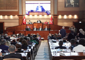Vaniköy'deki kaçak yapılar İBB Meclisinde görüşüldü