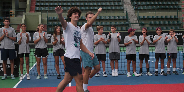 Milli tenisçi Yankı Erel, çiftlerde şampiyon oldu