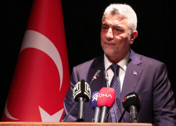 Yıl sonunda 15 bin dolarlık kişi başı milli gelire ulaşabileceğiz