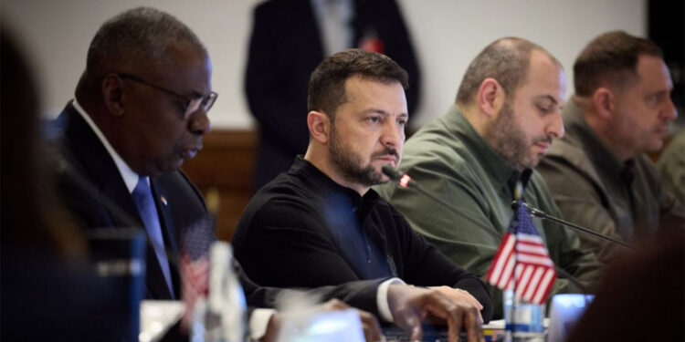 Uzun menzilli silahların kullanım kabiliyetine sahip olmalıyız