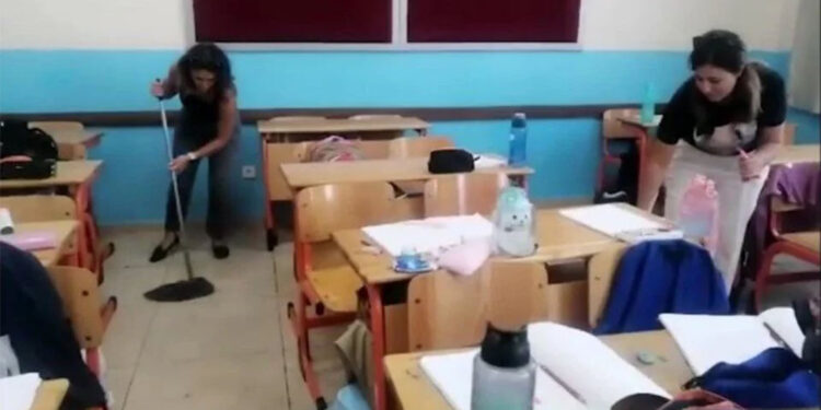 Okullarda pislikten geçilmiyor haberin var mı