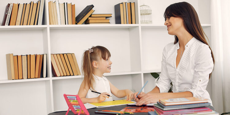 Okul fotoğrafı paylaşmak isterken çocuğunuzun güvenliğini riske atmayın
