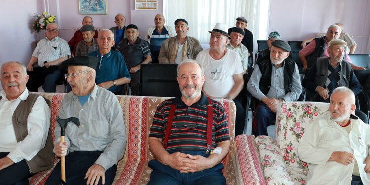 Türkiye'de ortalama yaşam süresi 77,3 yıl oldu