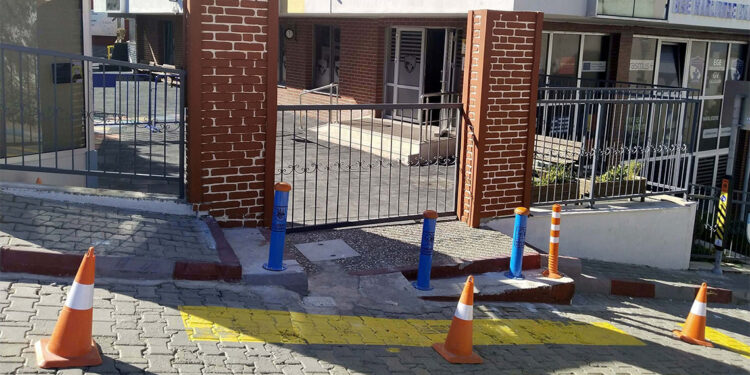 17 gün arayla iki kez otomobilin girdiği okulda önlem