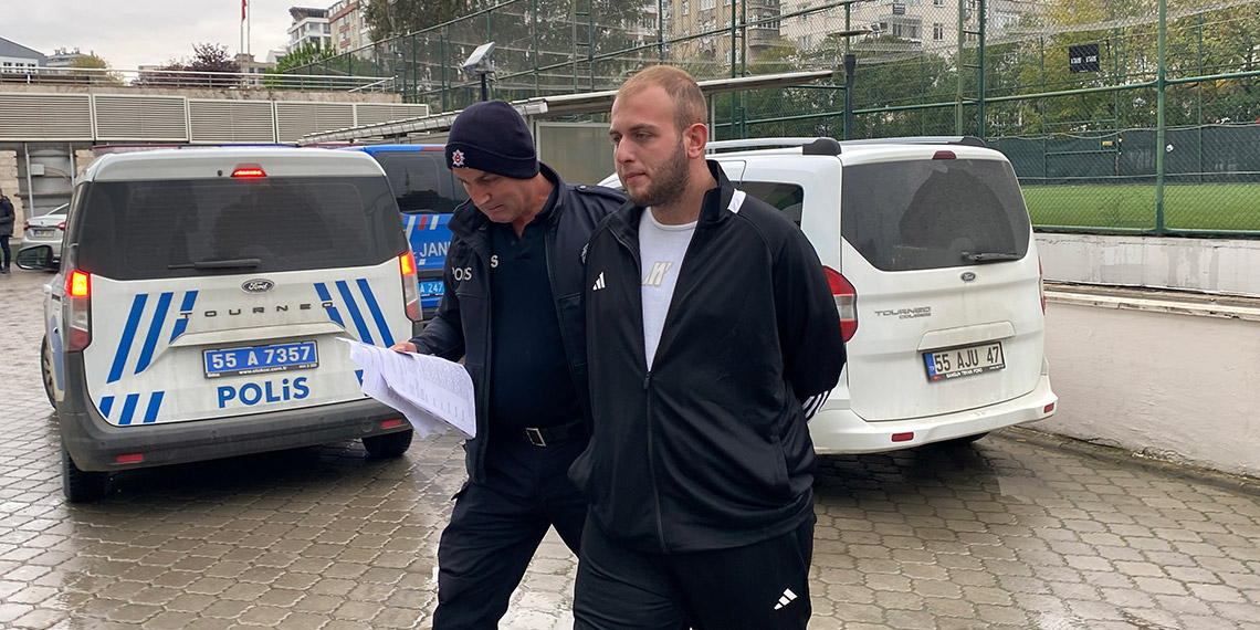 Samsun’un Atakum ilçesinde 2 kadına cinsel tacizde bulunup otomobille çarptığı öne sürülen Selahattin Kara (20), tutuklandı.