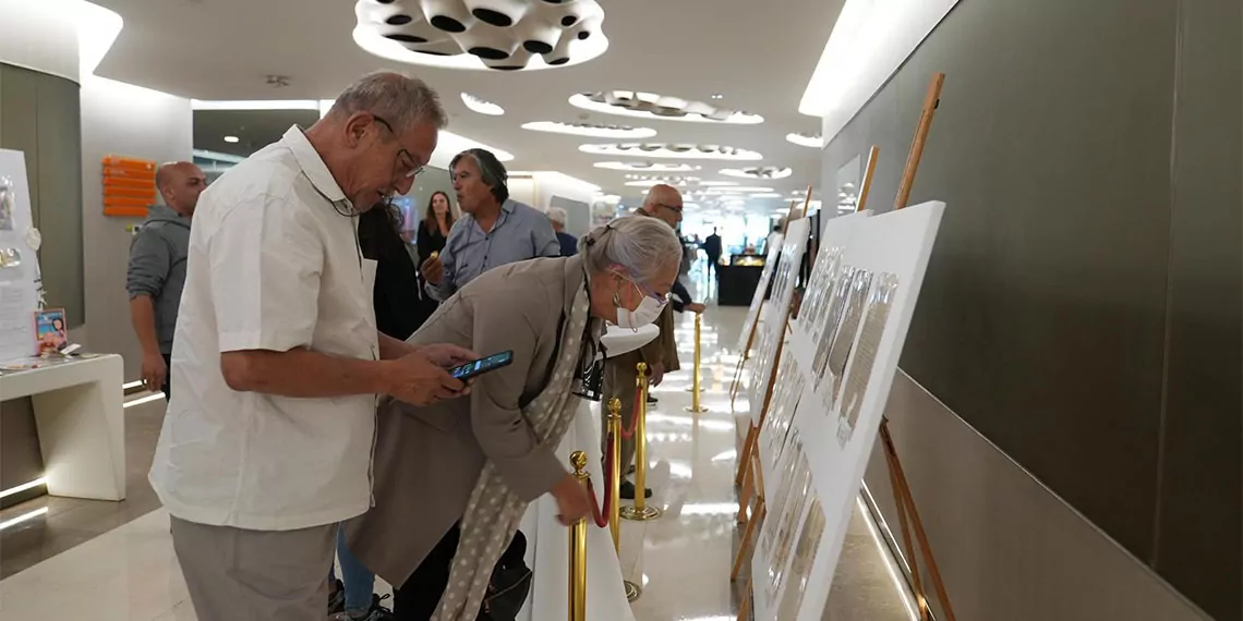 Kaybolmaya yüz tutan mektup geleneği, i̇stanbul’da anlamlı bir projeyle yeniden canlanıyor.  “konuşan mektuplar: ustalardan gençlere mesajlar” sergi ve kitap lansmanı gerçekleştirildi.