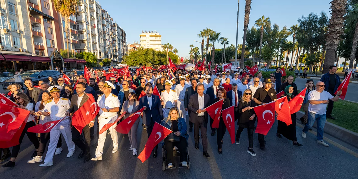 81 ilde cumhuriyet bayrami coskusub - öne çıkan - haberton