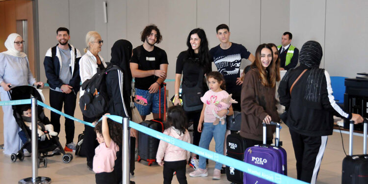 ABD vatandaşlarının Lübnan'dan tahliyesi sürüyor