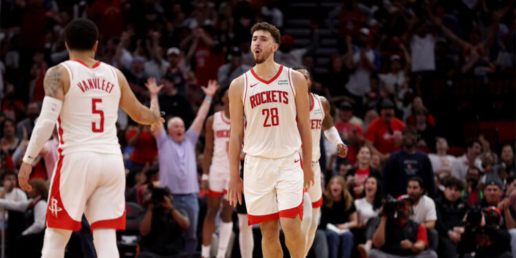 Alperen Şengün Houston Rockets ile sözleşmesini 5 yıllığına uzattı