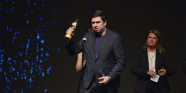 Altın Portakal'ın finalinde 'telif hakkı' kararı