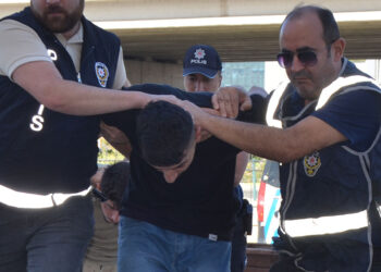 Polis memuruna silahlı saldırının 2 şüphelisi adliyede