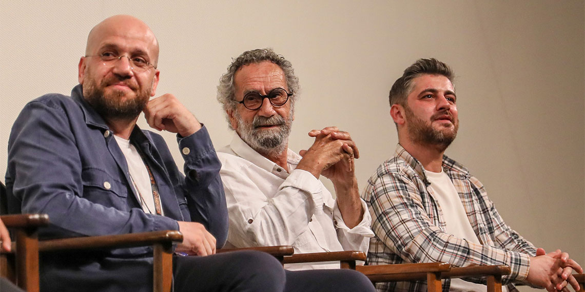 Bu yıl 61'incisi düzenlenen Antalya Altın Portakal Film Festivali'nde yönetmen ve senarist Necmi ve Ahmet Sancak kardeşlerin, kuzenleri down sendromlu Rıdvan ile ona bakan ablası Fatma Sancak'ın hayatını anlattığı Ayşe filmi, büyük beğeni topladı.