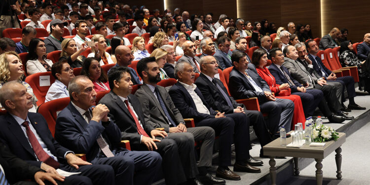 Adana Lezzet Festivali, 'Çukurova Tarım Zirvesi' ile başladı