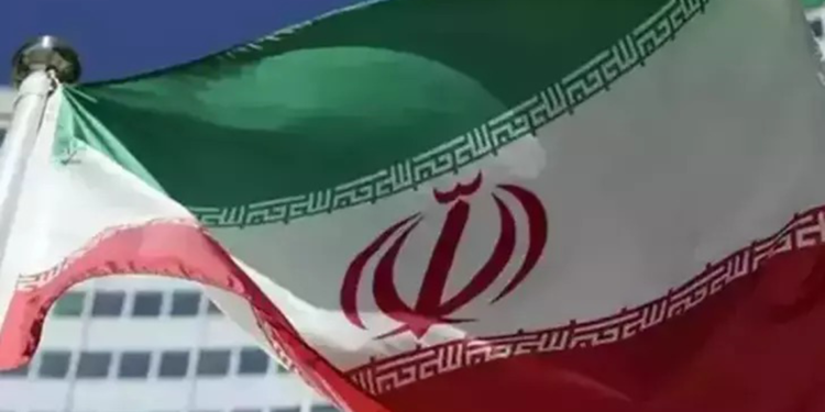 Alman asıllı muhalif Cemşid Şarmehd, İran'da idam edildi