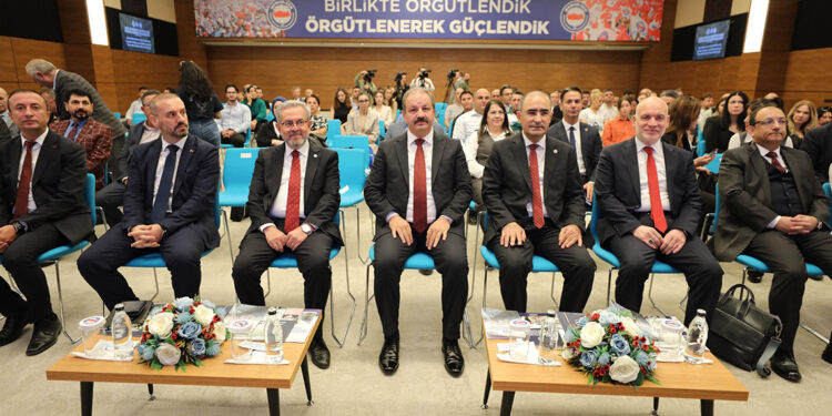 Ankara’da ‘Sağlık Hukuku Sempozyumu’ düzenlendi