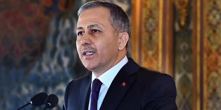 Atatürk'e, Erdoğan'a ve TSK'ya hakaret eden şüpheli yakalandı