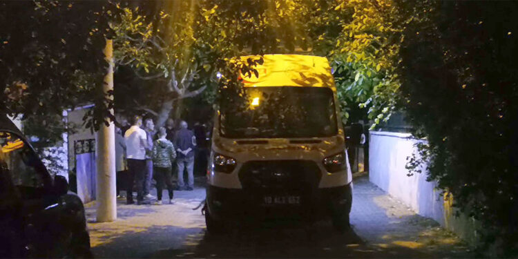 Barışmaya gelen damat kayınpederinin evinde katliam yaptı