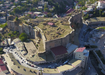Bitlis Kalesi'nde 1500’lü yıllara ait su şebekesi bulundu
