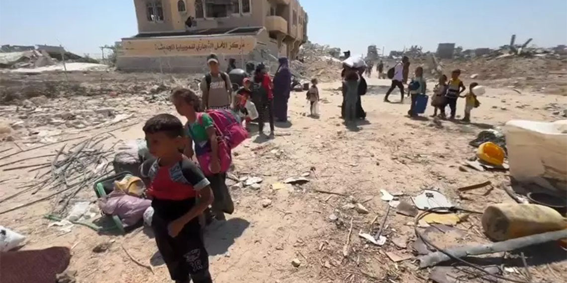 Kuzey Gazze'de durum giderek kötüleşiyor, konutlar saldırıya uğruyor, hastaneler tahliye edilmeye zorlanıyor ve elektrikler kesiliyor.