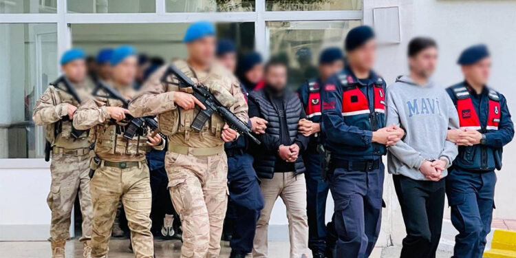 Bursa'da organize suç örgütü operasyonu; 23 tutuklama