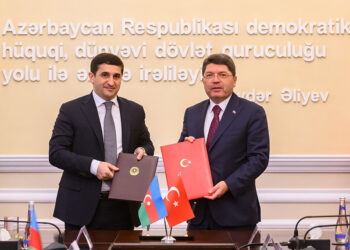 Bakan Tunç, Adalet Bakanı Ahmedov ile bir araya geldi