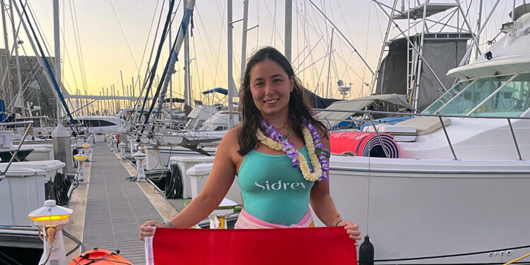 Bengisu Avcı rekorla yüzdü