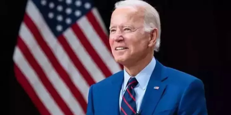 Biden başkanlık seçimi için erken oy kullanacak