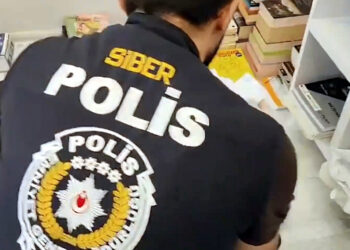 Bilişim suçlarına 19 ilde 'Siberağ-9' operasyonları; 17 şüpheli tutuklandı