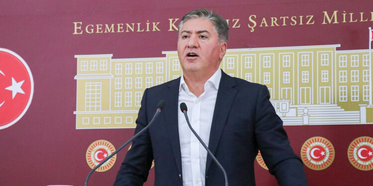 Bizim açımızdan Fetullah Gülen haindir