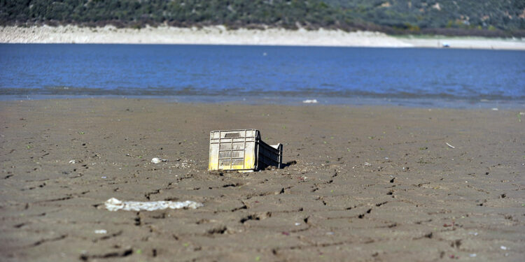 Bursa Ovası'nı besleyen Gölbaşı Barajı'nın yüzde 90'ı kurudu