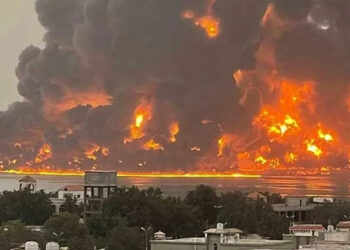 CENTCOM, Yemen'deki Husilere ait silah depolarına saldırdı