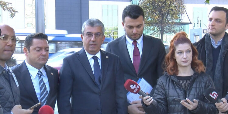 CHP'den HSK'ya İmamoğlu başvurusu