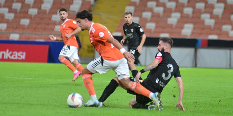 Çorluspor 1947 4'üncü tura yükseldi