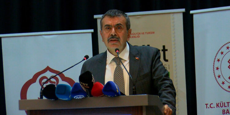 Canları pahasına ülkesine sahip çıkacak bir kuşak yetiştirmek istiyoruz