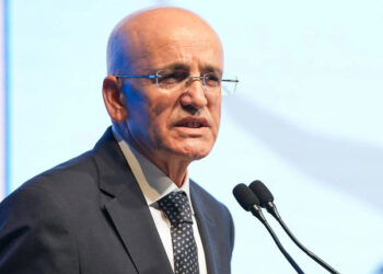 Cari açığın milli gelire oranı yüzde 1'in altına geriledi