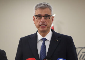 Covid-19 vakalarında artış mı yaşanıyor? Bakandan açıklama geldi