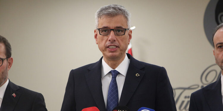 Covid-19 vakalarında artış mı yaşanıyor? Bakandan açıklama geldi