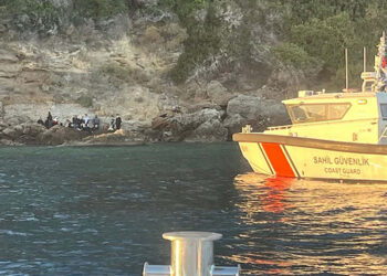 Datça'da 27 kaçak göçmen yakalandı