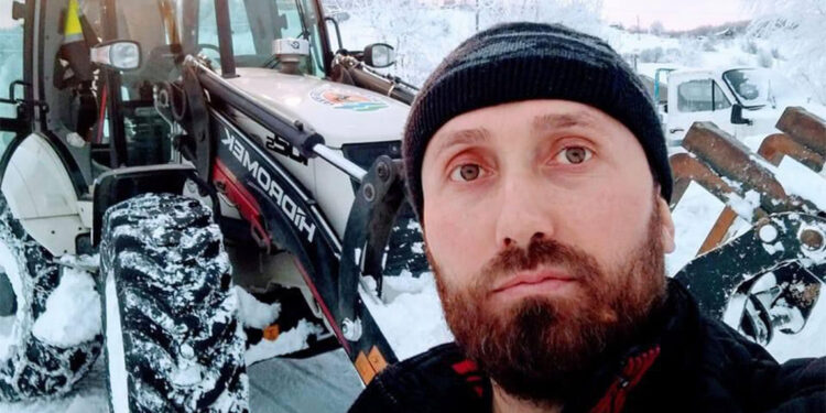 Define için kazdıkları kuyuda gazdan etkilenen 2 kişiden 1'i öldü