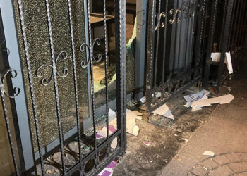 DEM Parti Genel Merkezi'ne taşlı saldırı; 1 gözaltı