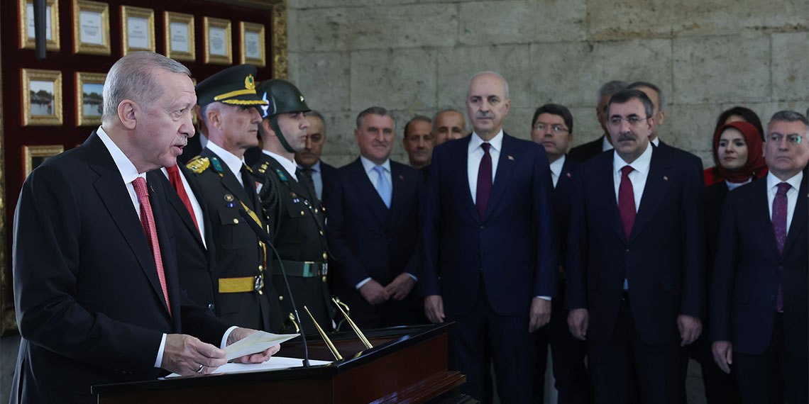 Cumhuriyetimiz 101 yaşında; Cumhurbaşkanı Recep Tayyip Erdoğan başkanlığındaki devlet erkanı Anıtkabir'de.