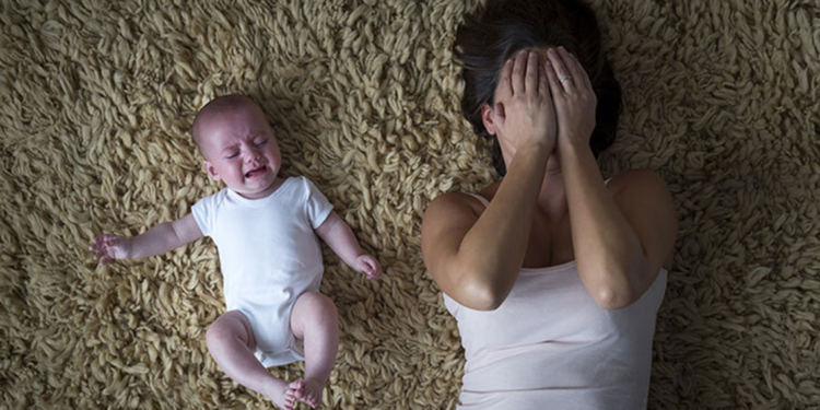 Doğum sonrası depresyon belirtilerine dikkat