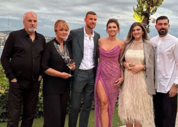 Edin Dzeko eşine doğum günü partisi yaptı