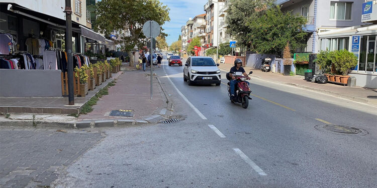 Ege Denizi'nde 4.2 büyüklüğünde deprem