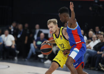 EuroLeague'de Türk derbisinde kazanan Fenerbahçe Beko
