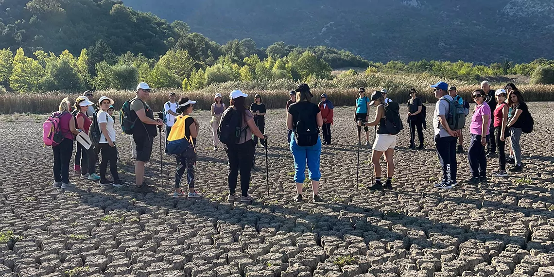 Eğirdir'in beslediği kovada gölü de kuruyor